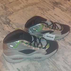 Reebok Minions X Question Mid